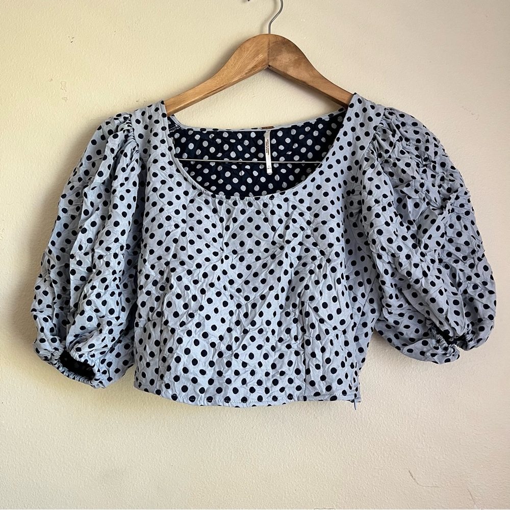 Free people blue Polka Dot Puff Sleeve Top women’s size 6